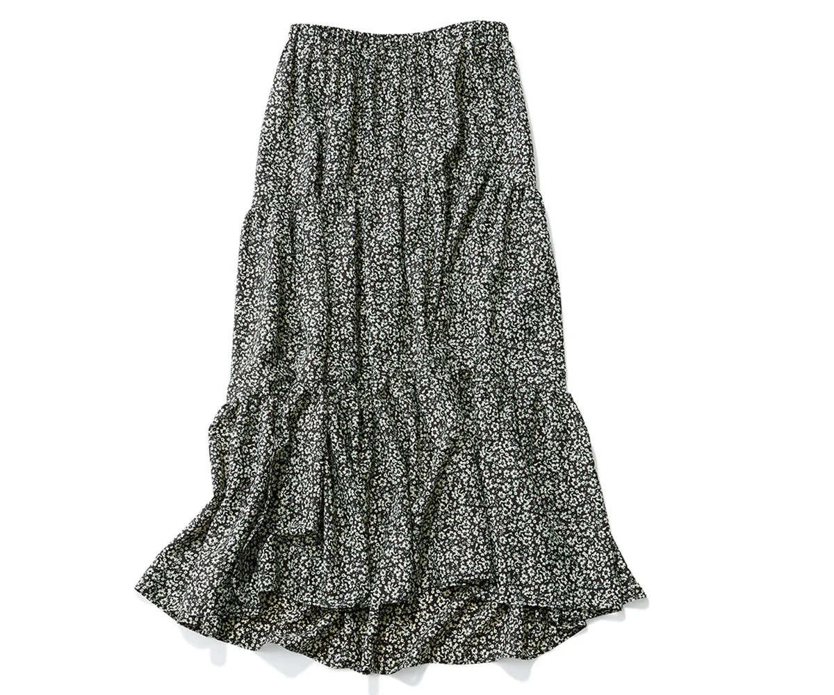 40代ファッション2019年夏のお買い物_HARDY NOIRのモノトーン小花柄スカート