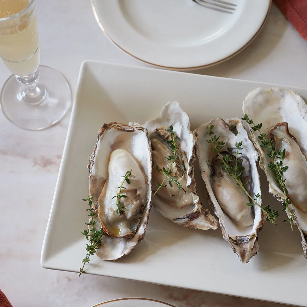 晴れやかな食卓に合う牡蠣のシャンパーニュ蒸し【平野由希子のおつまみレシピ #37】