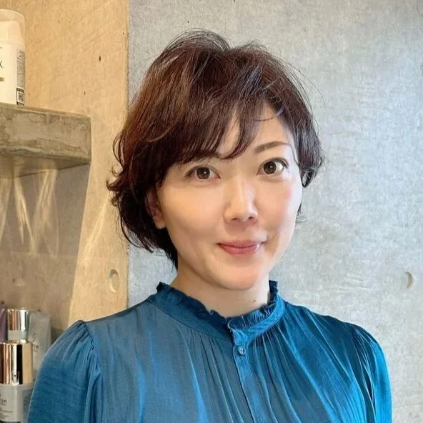 前から見た　40代人気ヘアスタイル1位