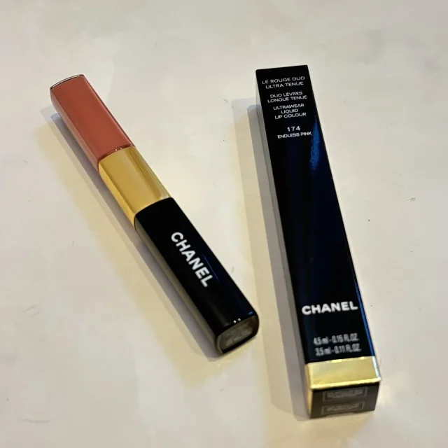 ル ルージュ デュオ ウルトラ トゥニュ
174 エンドレスピンク