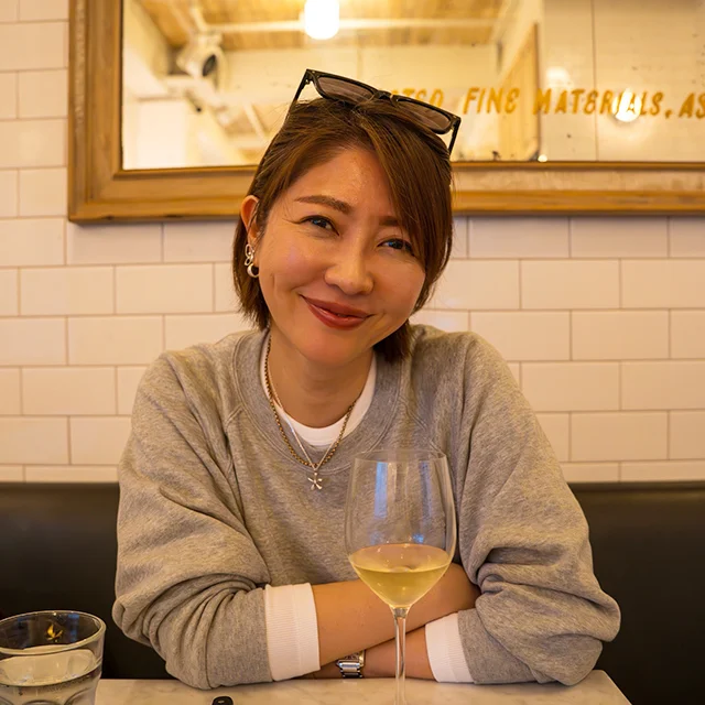 バーガーマニア　ハンバーガー店　白金高輪グルメ　女子会　ワイン　ガーリックシュリンプ