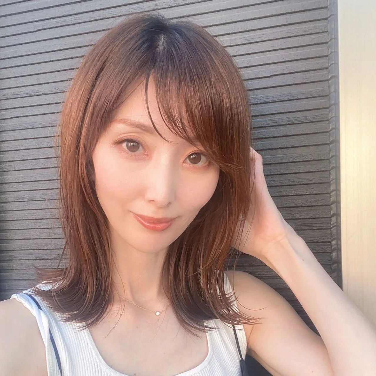 40代に似合う髪型　ミディアムヘアスタイル人気ランキング５位