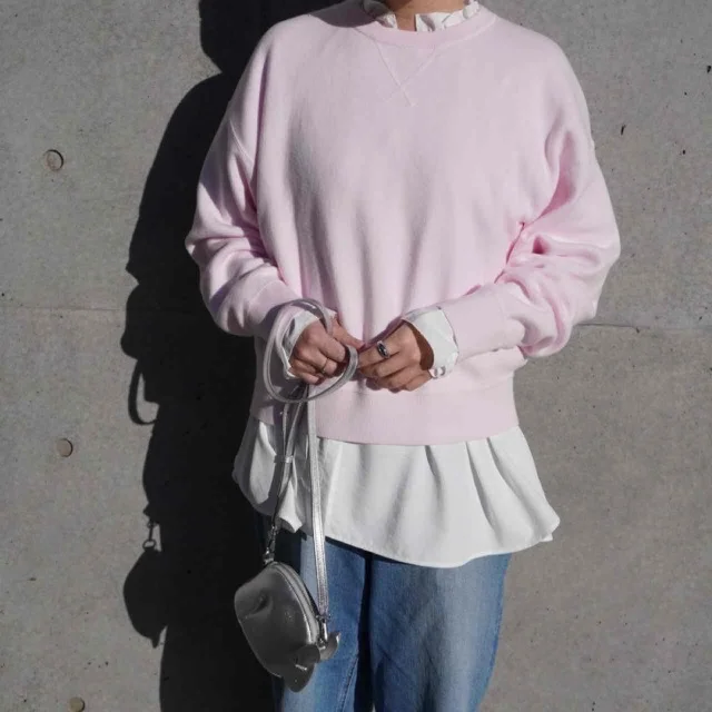 GUのフリルネックチュニックに重ねてみました。