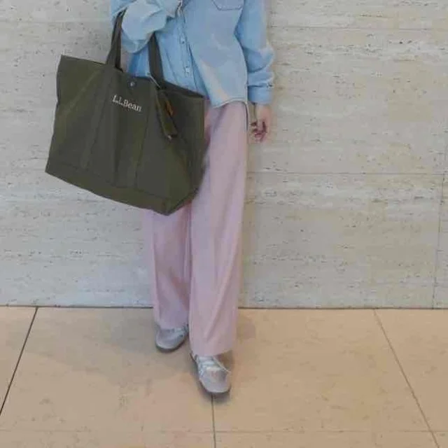 ベロアとサテンのような異素材も◎