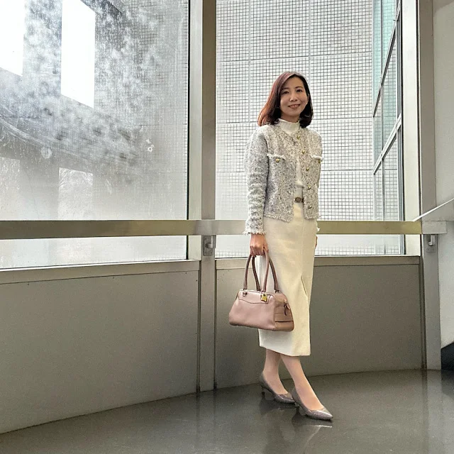 【美女組試着室】辻直子さんコラボ！華やかな冬の場面に寄り添う大人のホワイトIラインスカート_1_5