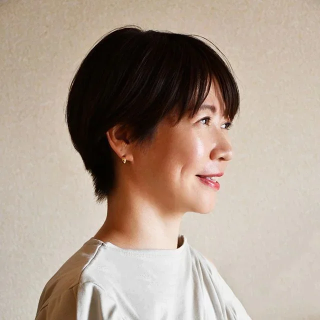 横から見た　40代人気ヘアスタイル９位