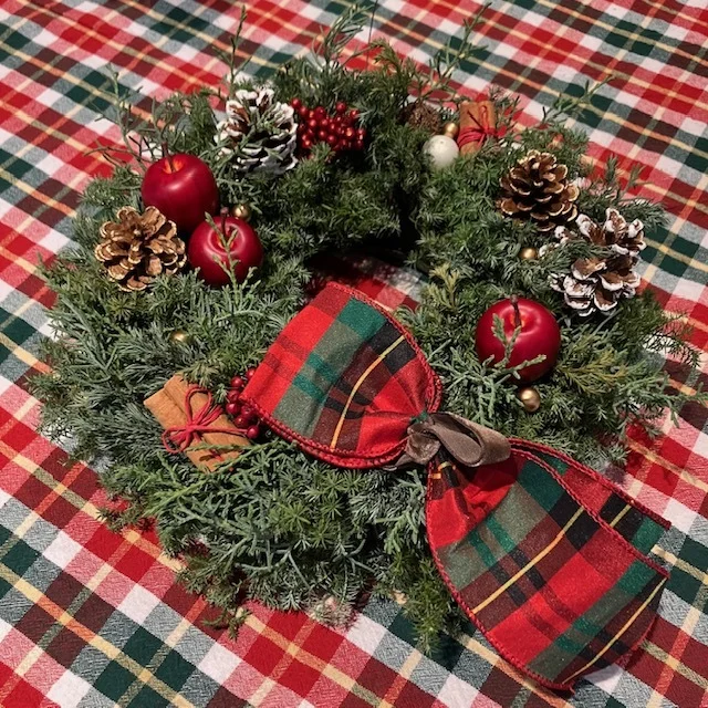 ホリデー気分を高めてくれる！ 大人のためのクリスマスリース教室_1_10