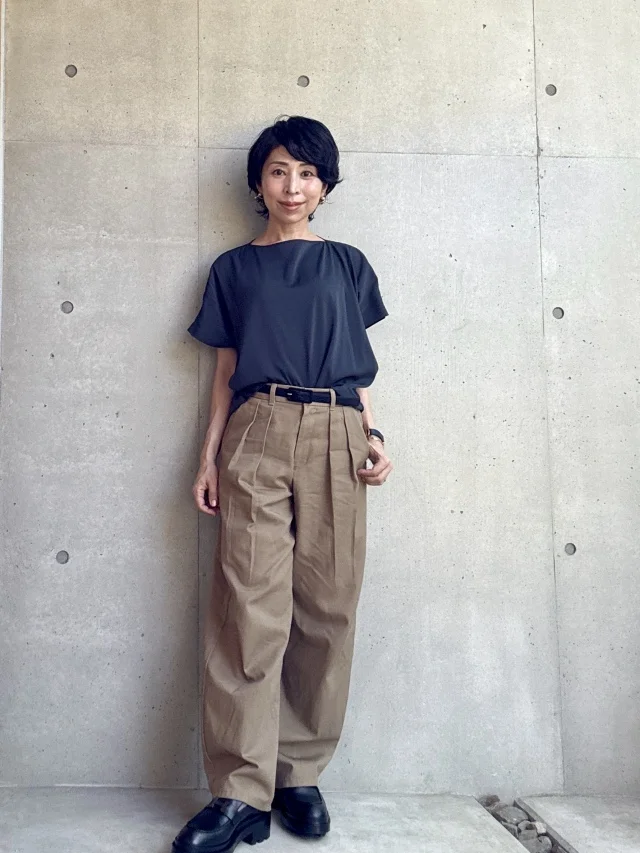 再入荷即完売!GU「チノバレルレッグタックパンツ」小柄40代の着用レビュー_1_3