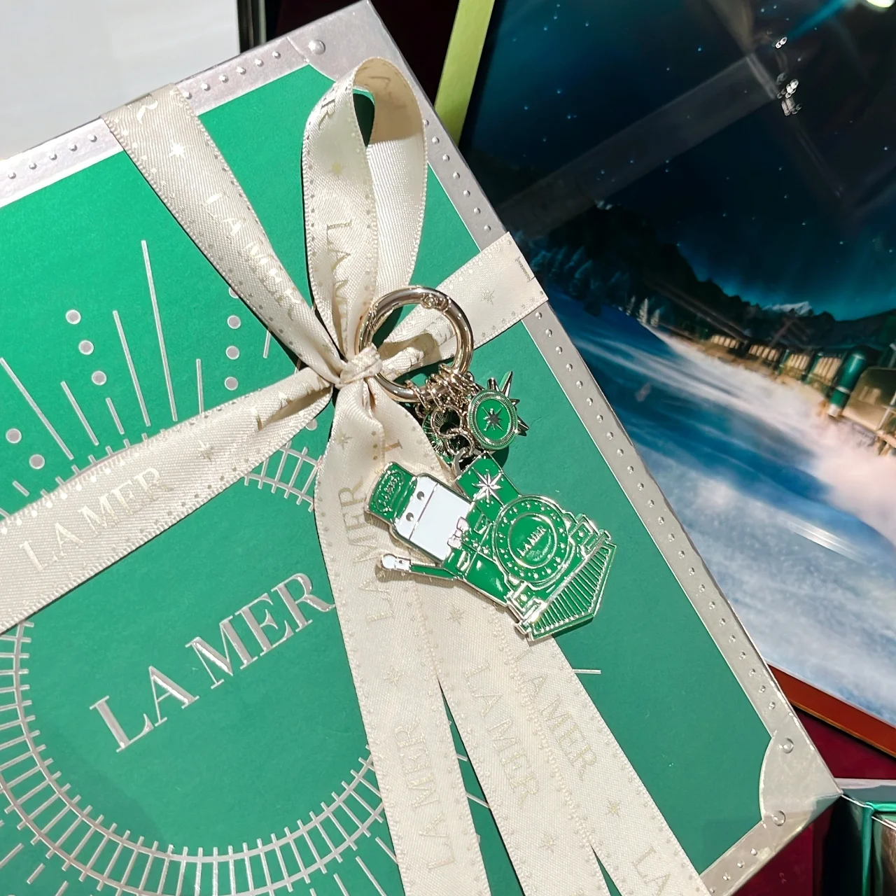 LA MER：ラ・メール　ザ･ワンダー エクスプレス クリスマスコフレ　チャームの写真