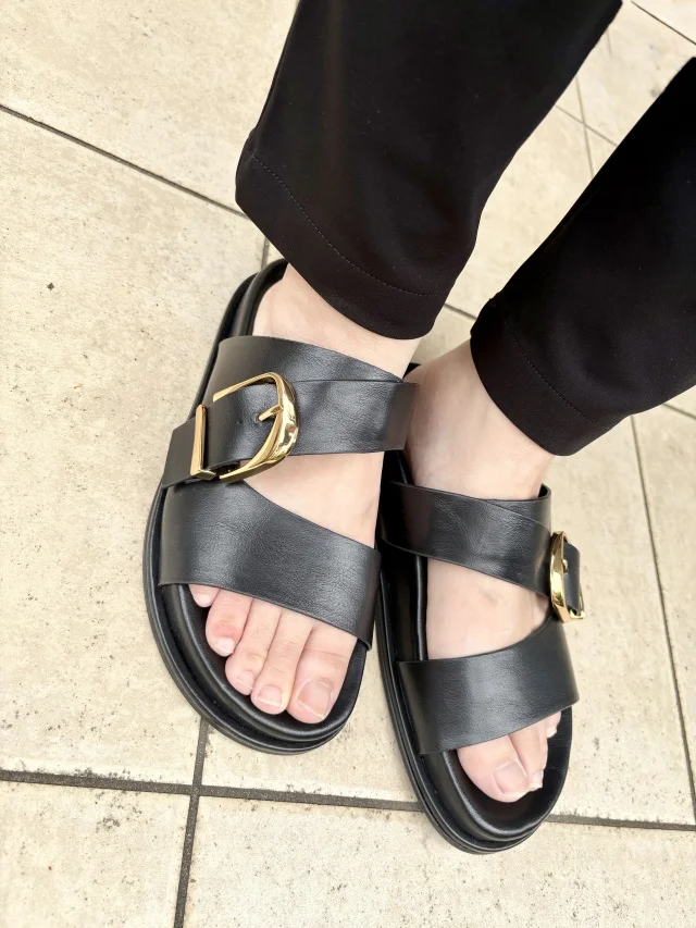【ZARAセール戦利品】40代の品格を守る“きれいめプチプラ”名品2選_1_4