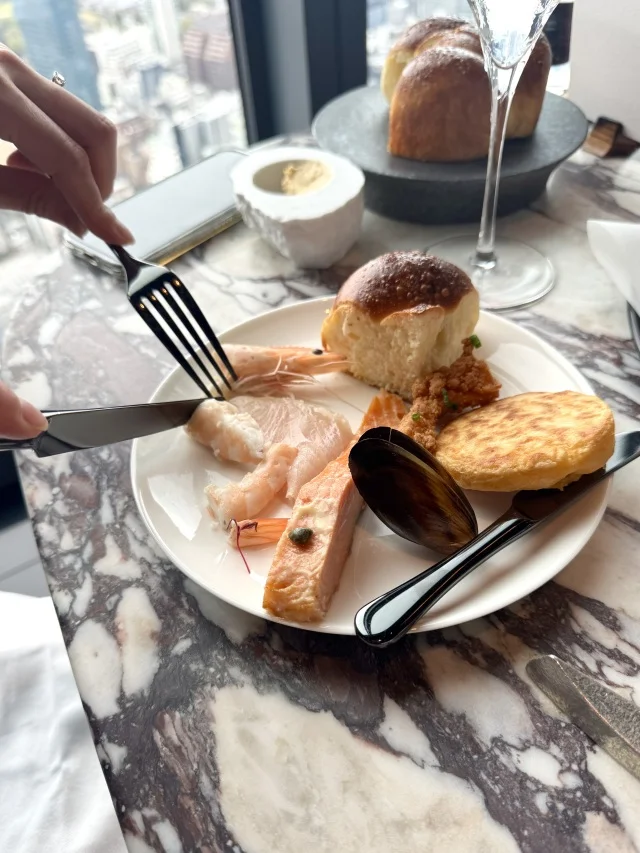 海の幸はもちろん、パンも本当に美味しくて、もっと食べたかったくらい。