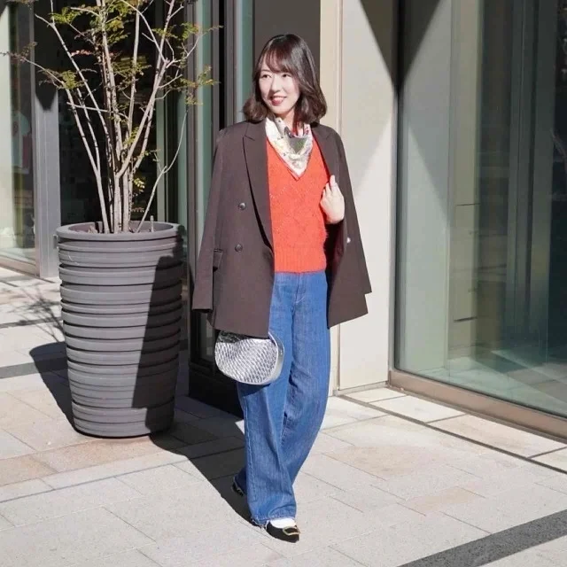 冬服のまま春コーデへ。40代の小物アップデート術_1_6-2