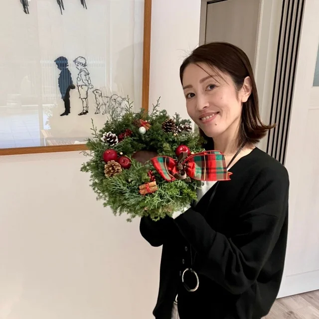 ホリデー気分を高めてくれる！ 大人のためのクリスマスリース教室_1_12