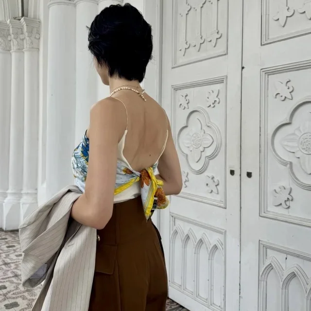 巻くだけで印象が変わる！大人のための最旬スカーフアレンジ【40代ファッション】_1_9-2