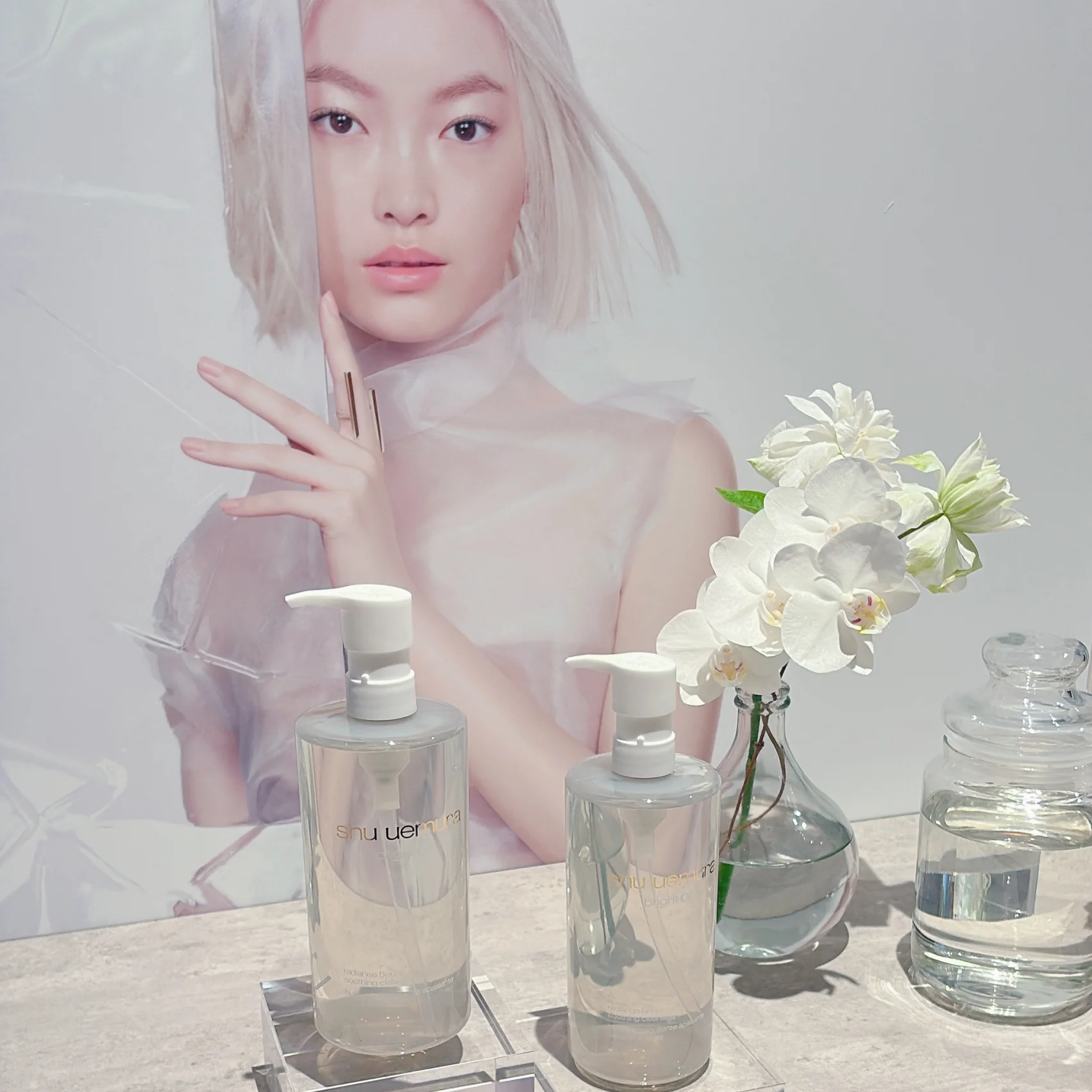 ブライト クレンジング オイル 150mL ￥5720、450mL ￥13200／シュウ ウエムラ＜２月６日（金）発売＞ ＊一部店舗にて先行発売あり　