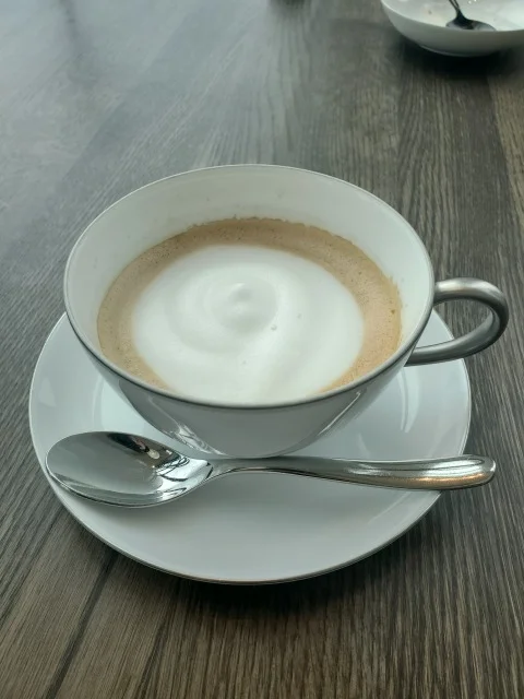 食後のカップチーノ