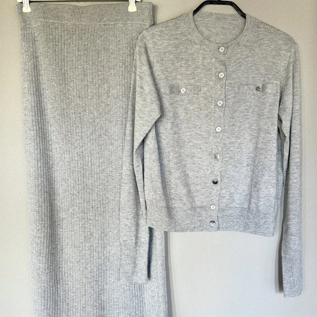 【美女組試着室】シーン別着回し3選！仕事も休日も迷わない、40代のためのニットセットアップ_1_1