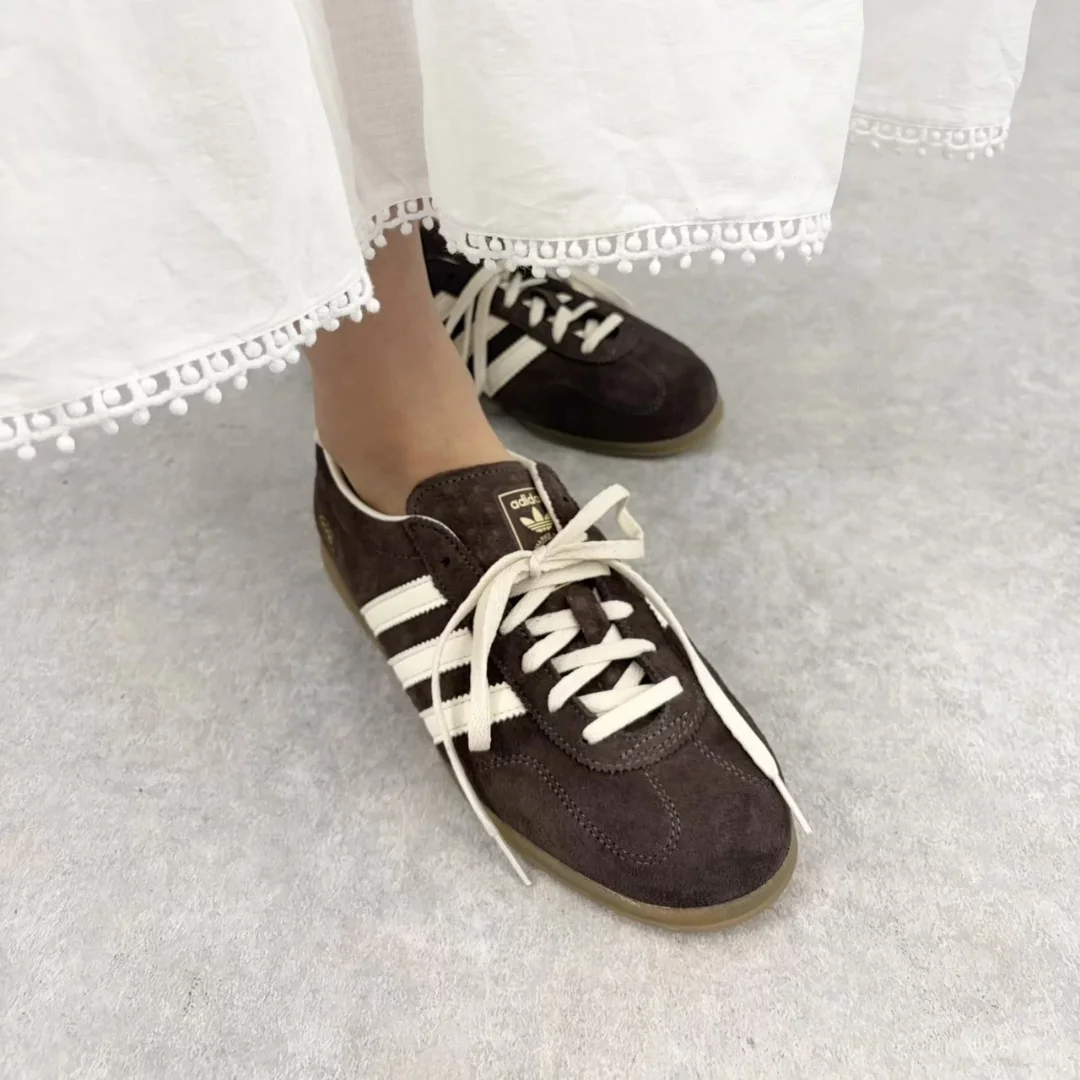 adidasのガゼル ロープロ W 