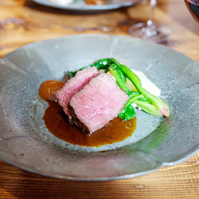 話題のキャミワンピを品よく。大人のランチスタイル_1_13-1