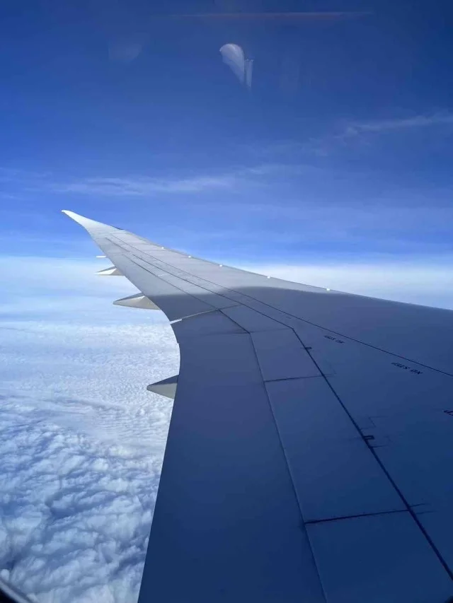 上空にて。