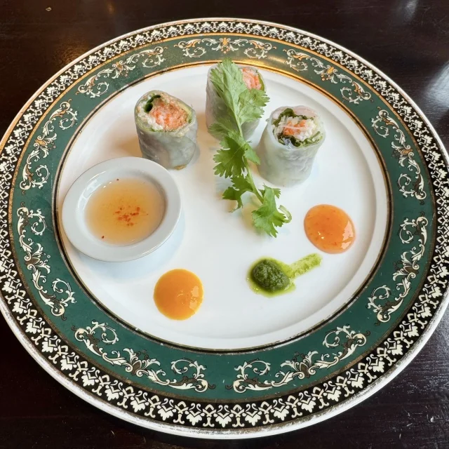 丸ビルでカサブランカシルクでランチ→高輪ゲートウェイで話題のシュークリーム！40代のリフレッシュ休日_1_2-2
