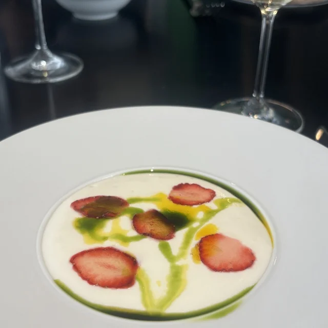 ２月11日からお店で提供される、あまおうのリゾット