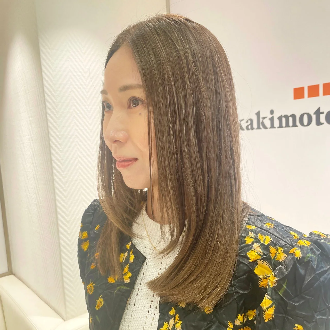 40代ロングヘア　サイド