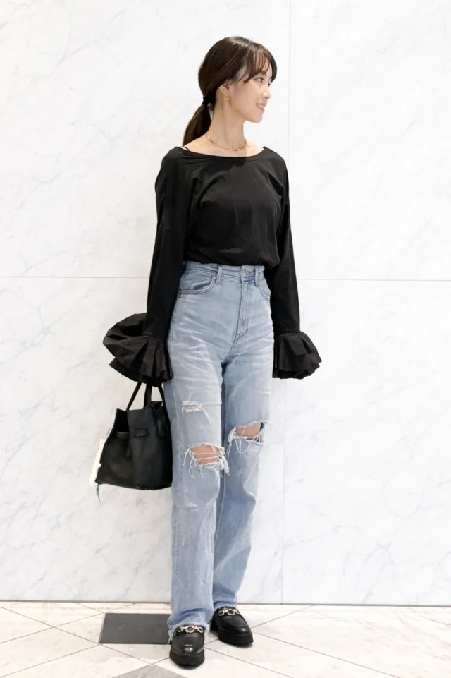 この黒、ただの黒じゃない大人の一枚_1_1