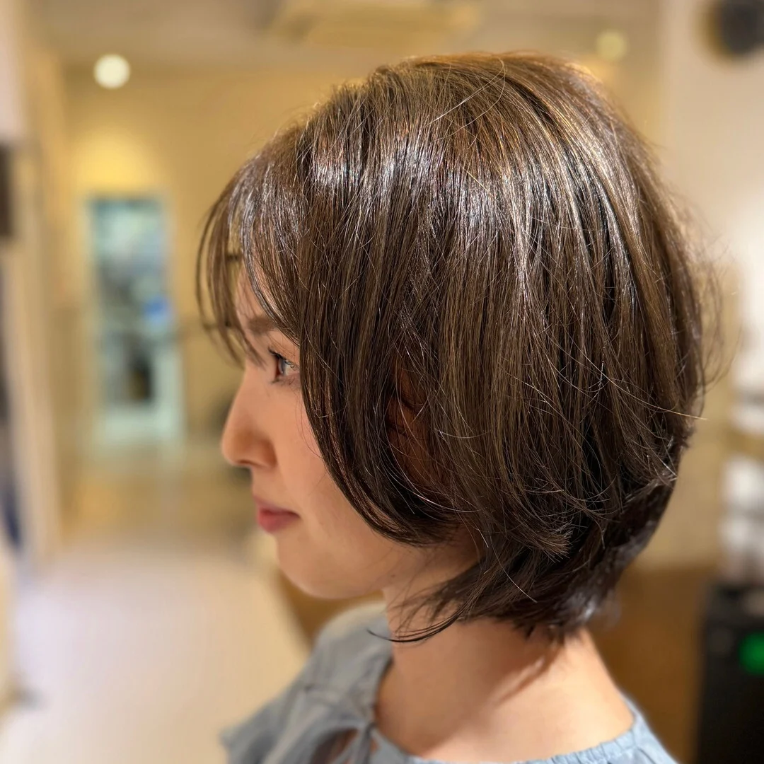 40代ショートヘア　サイド