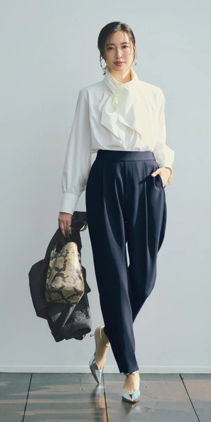 理想のお仕事テーパードパンツ
