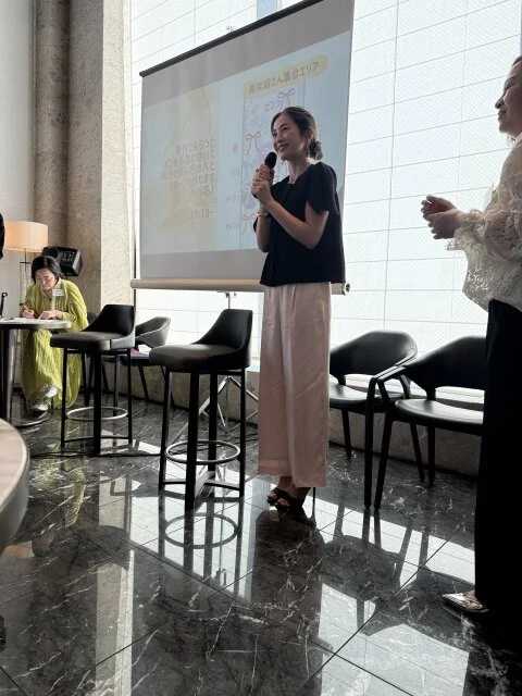 大人の“きれい色”はこう着る。美女組オフ会スタイル_1_7-2