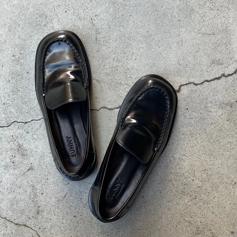 【2025秋冬購入品】“今日の足元迷わない”を叶えてくれる「ペリーコサニー」の万能ローファー