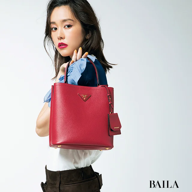 【PRADA（プラダ）】エレガントでいて自然体「プラダ ダブルバッグ」