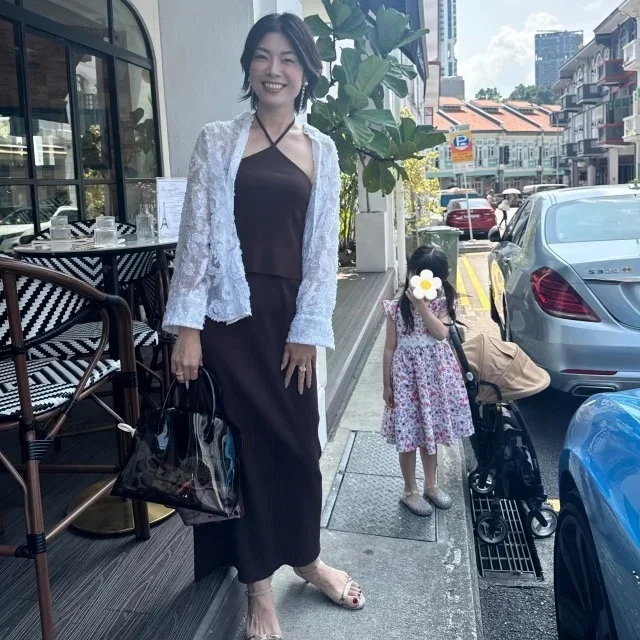 40代の白シャツ、悩まない！ 今っぽく洗練される選び方と大人フェミニンな着こなし_1_24