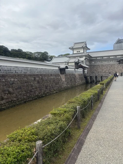 金沢城の中にも入れて、いろいろな仕掛けを見れました