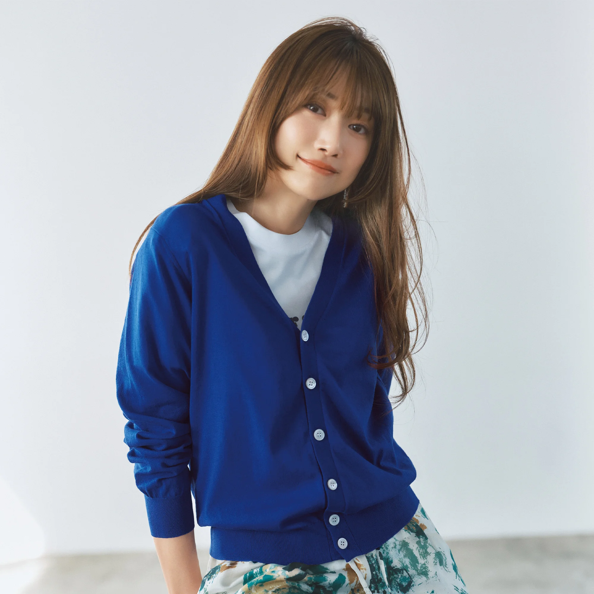 きれい目なのに撥水機能付き！「雨と湿気に強い服」