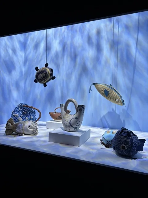 海の生き物をモチーフにしたバッグ