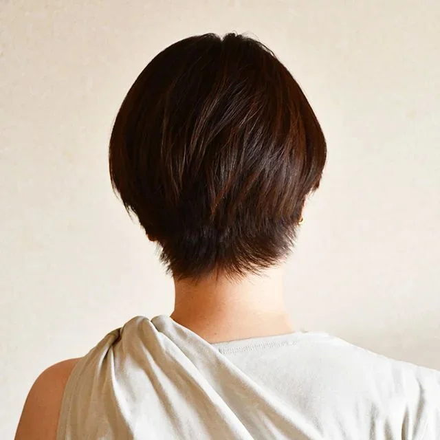 後ろから見た　人気ヘアスタイル９位の髪型