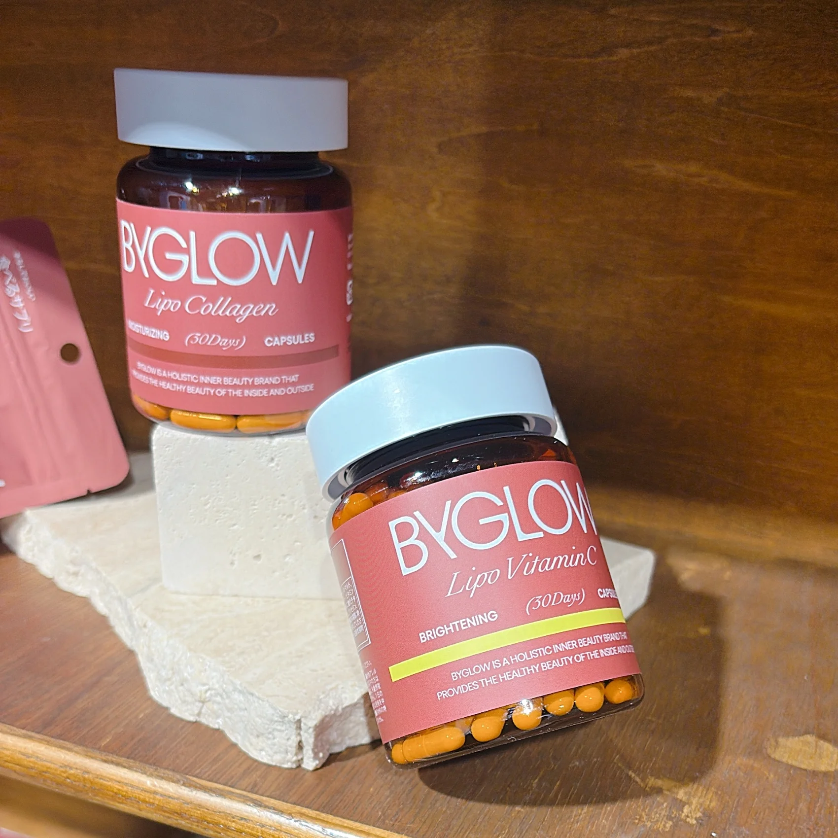 2025 新作コスメ　ByGLOW サプリメント　発表会の展示