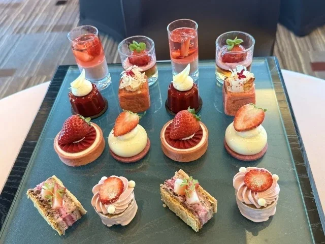 いちごが主役の大人スイーツ案内。人気ホテルのアフタヌーンティー＆手土産_1_24