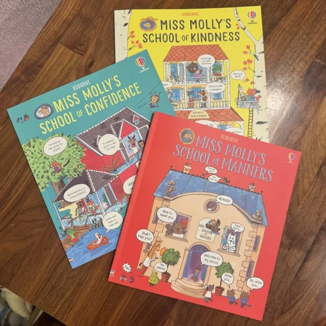 クリスマス気分を盛り上げる、紅白グリッターネイルでクリスマス会へ_1_8