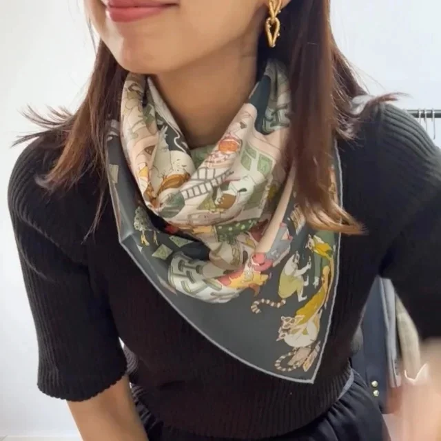 巻くだけで印象が変わる！大人のための最旬スカーフアレンジ【40代ファッション】_1_6