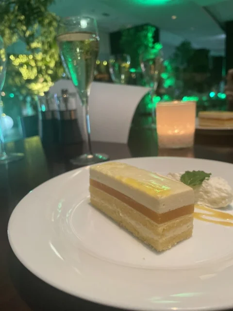 最後のマンゴーケーキまで全部美味しかった