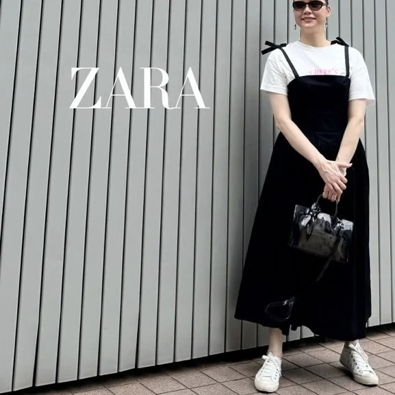 ZARAのキャミワンピースで夏のブラックコーデ。