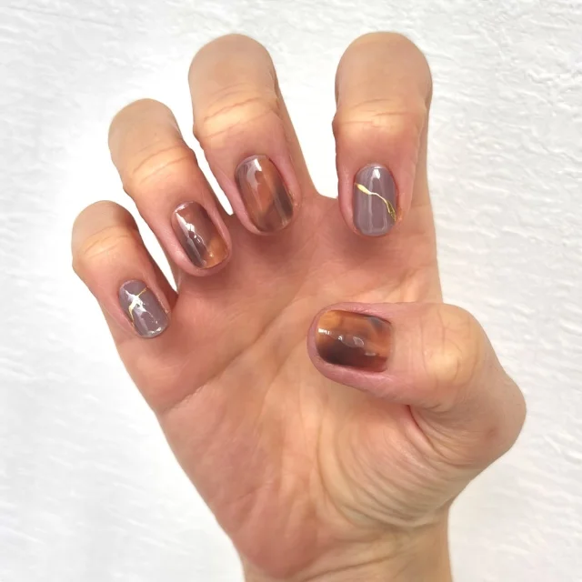 【ズボラ主婦必見】不器用で二枚爪な私が感動した「貼るだけ」カスタムネイル_1_7