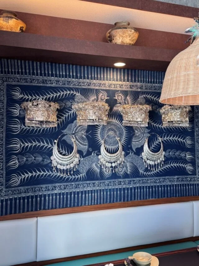 雲南　キノコ鍋　望滇山