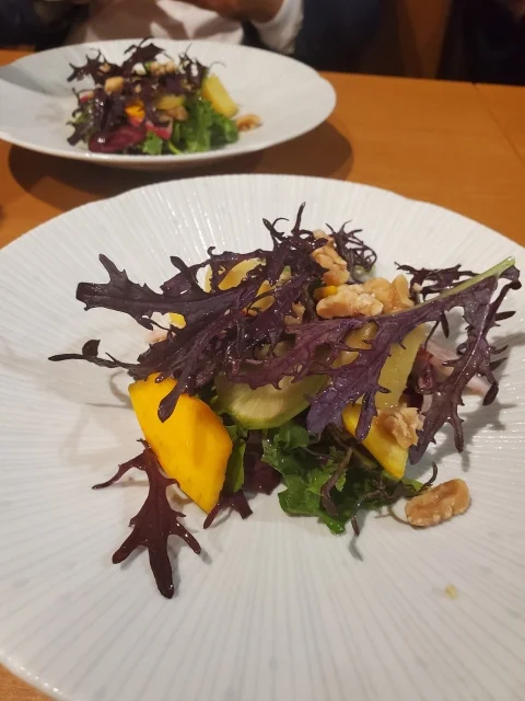 松陰神社前のイタリア居酒屋「料理とお酒 おきなや」　サラダ