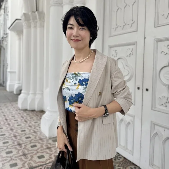 巻くだけで印象が変わる！大人のための最旬スカーフアレンジ【40代ファッション】_1_8