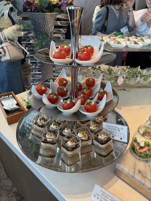 大人の“きれい色”はこう着る。美女組オフ会スタイル_1_5-3