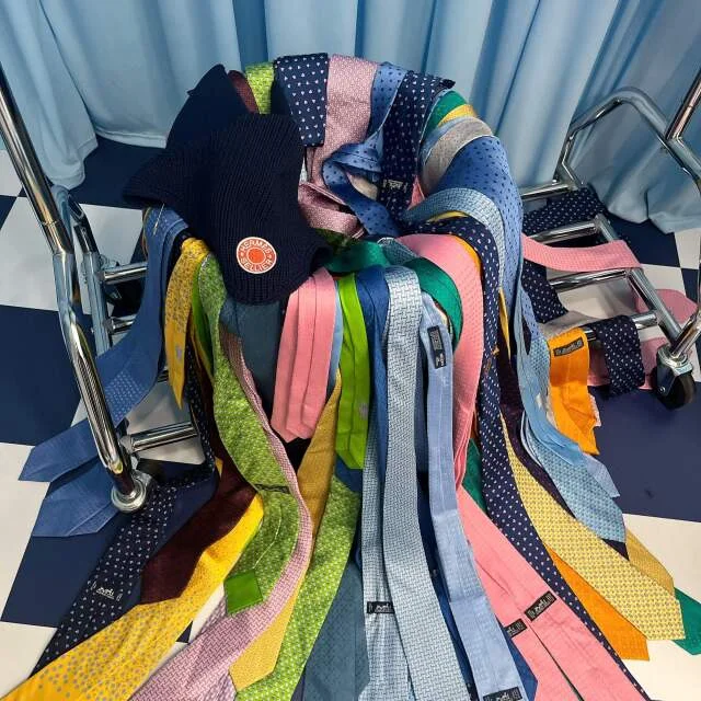 エルメスの馬さがし